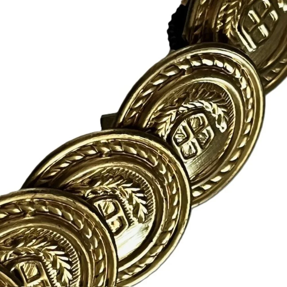 N/A metal medallion